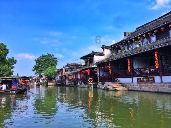 王道科技盘中异动 临近午盘股价大涨5.27%报0.958美元